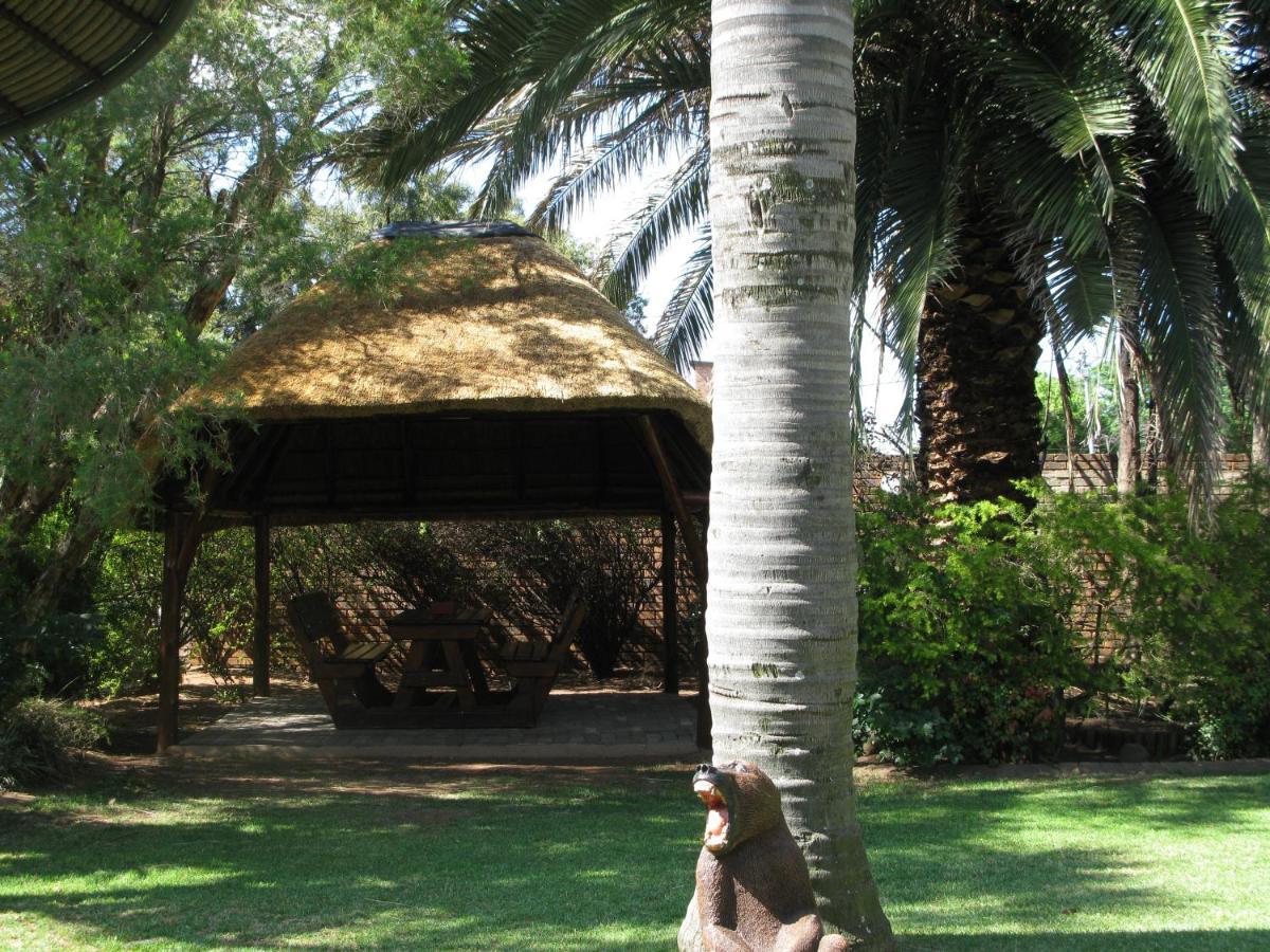 Aero Guest Lodge Kempton Park Extérieur photo